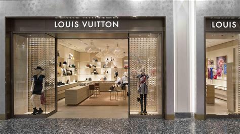 Louis Vuitton New York Saks Fifth Ave store, United States